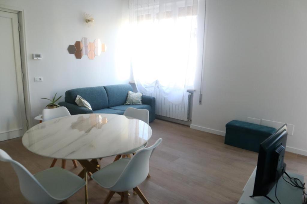 Santa Maria Novella - Golden Lily Florence, City Center Apartment Dış mekan fotoğraf