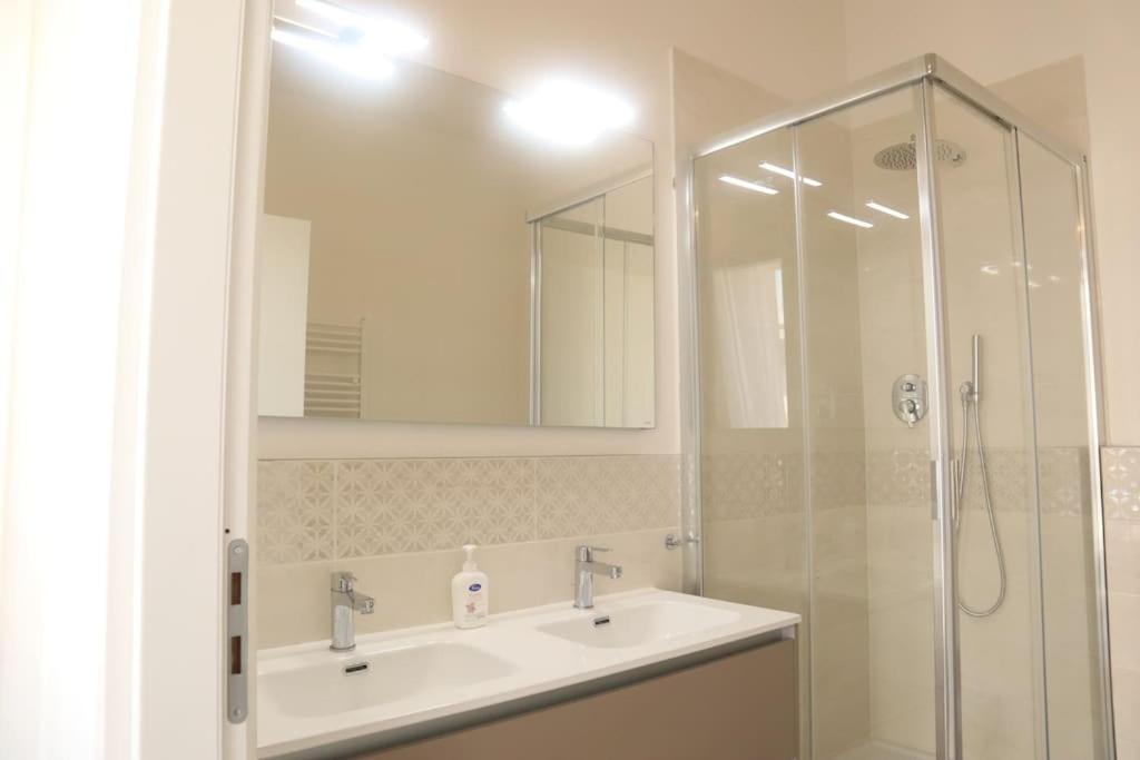 Santa Maria Novella - Golden Lily Florence, City Center Apartment Dış mekan fotoğraf